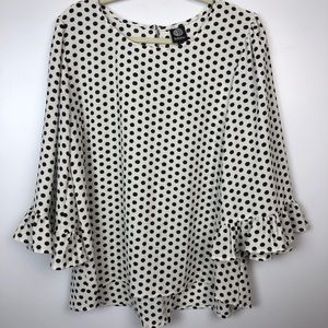 Bobeau polka dot black white top blouse medium